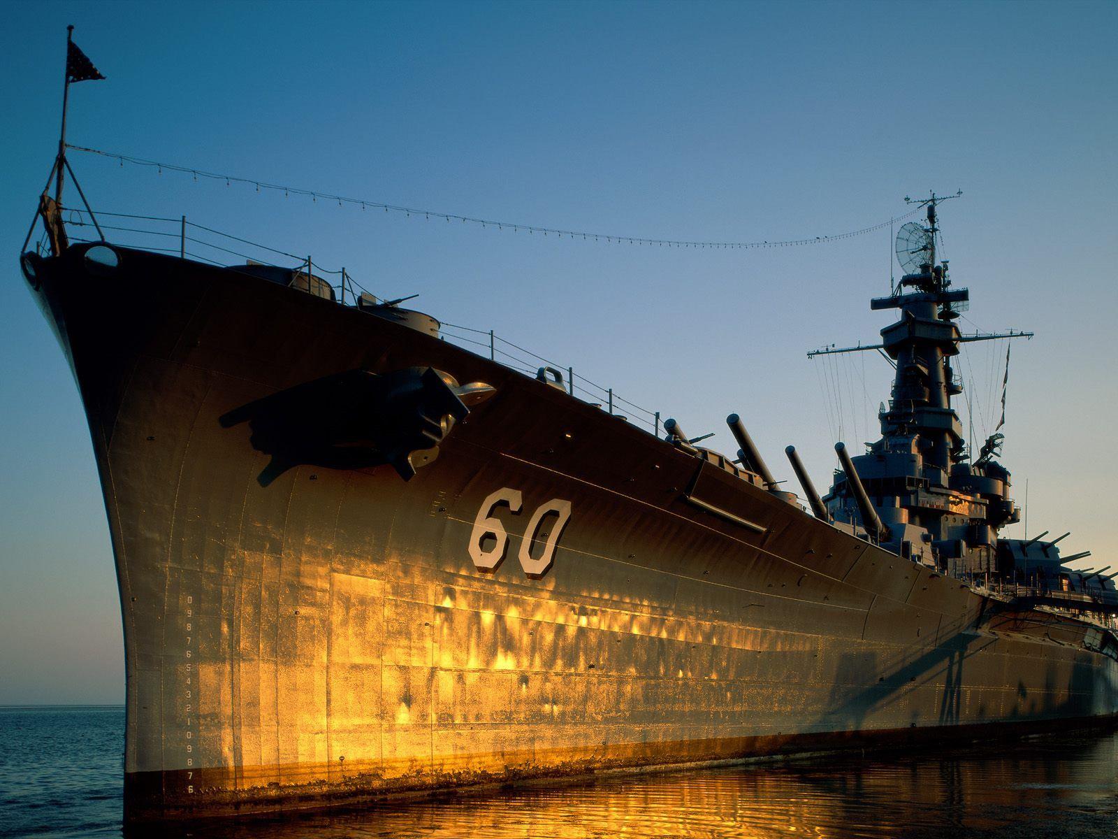 Военное судно 7 букв. Крейсер Алабама. Военный корабль. Боевые корабли. Изображение военного корабля.