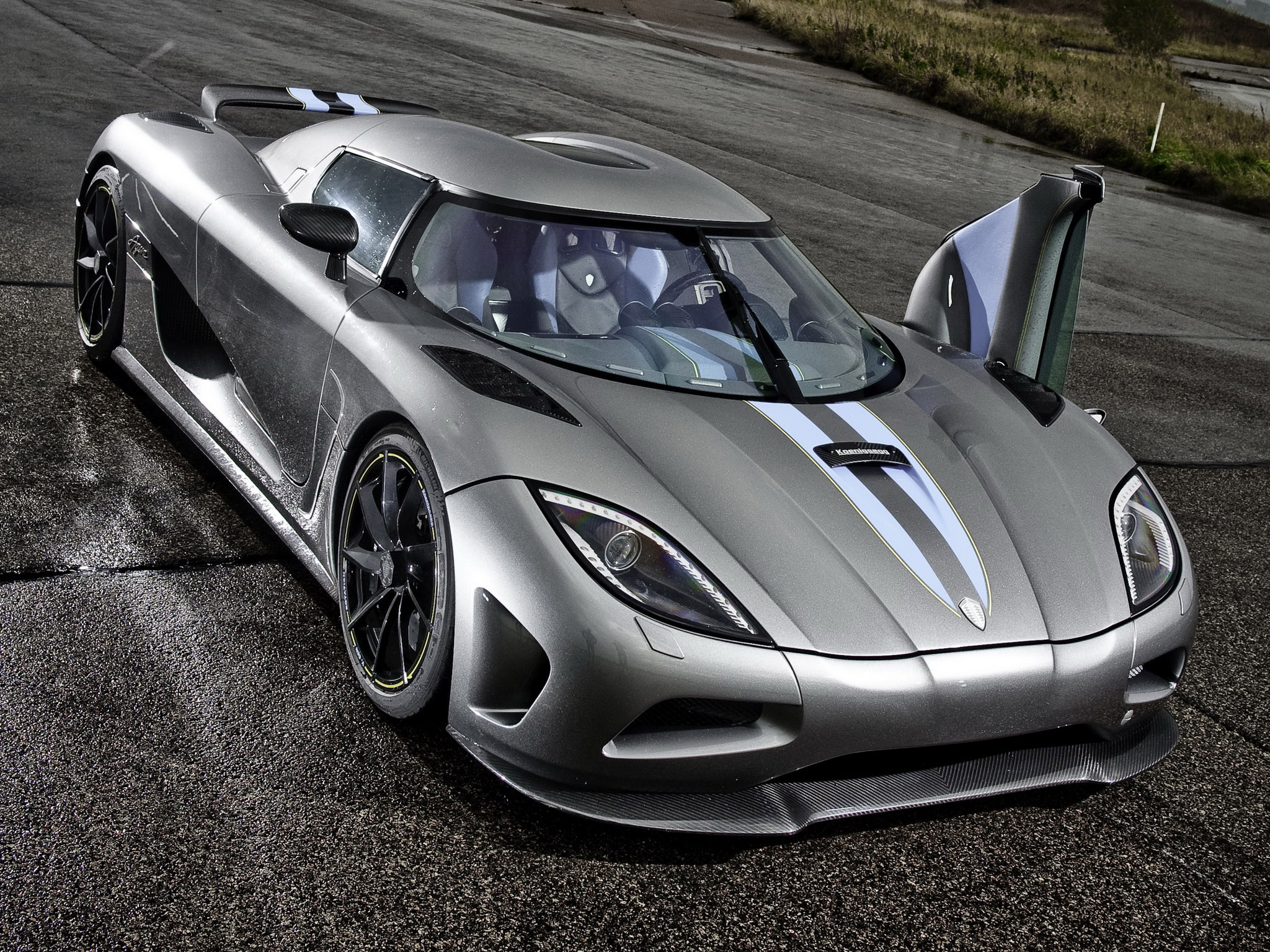 Супер тачки. Кенигсегг АГЕРА. Машина Koenigsegg Agera s. Koenigsegg Agera r Roadster. Koenigsegg Agera x.