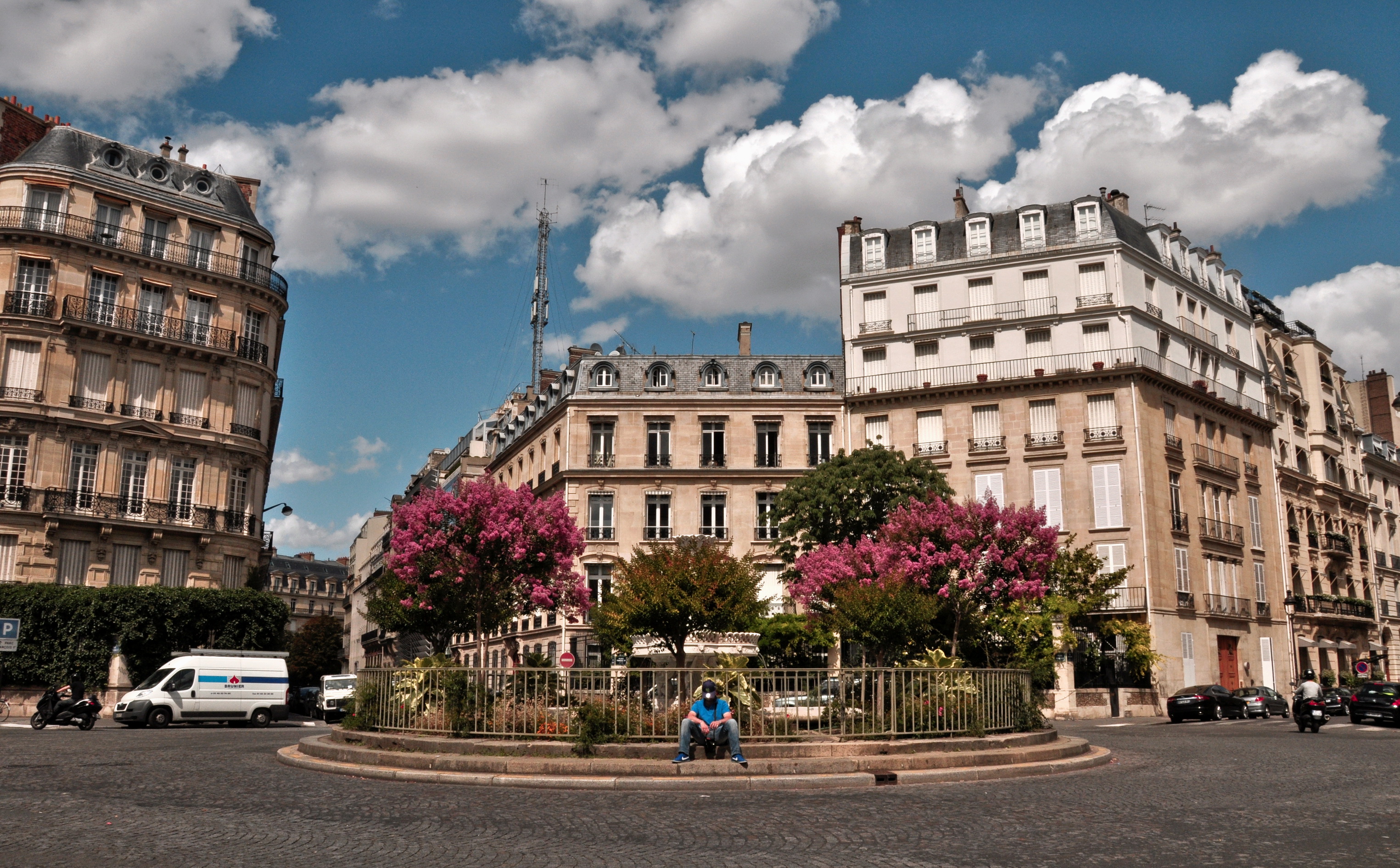Бульвар сен-Жермен в Париже