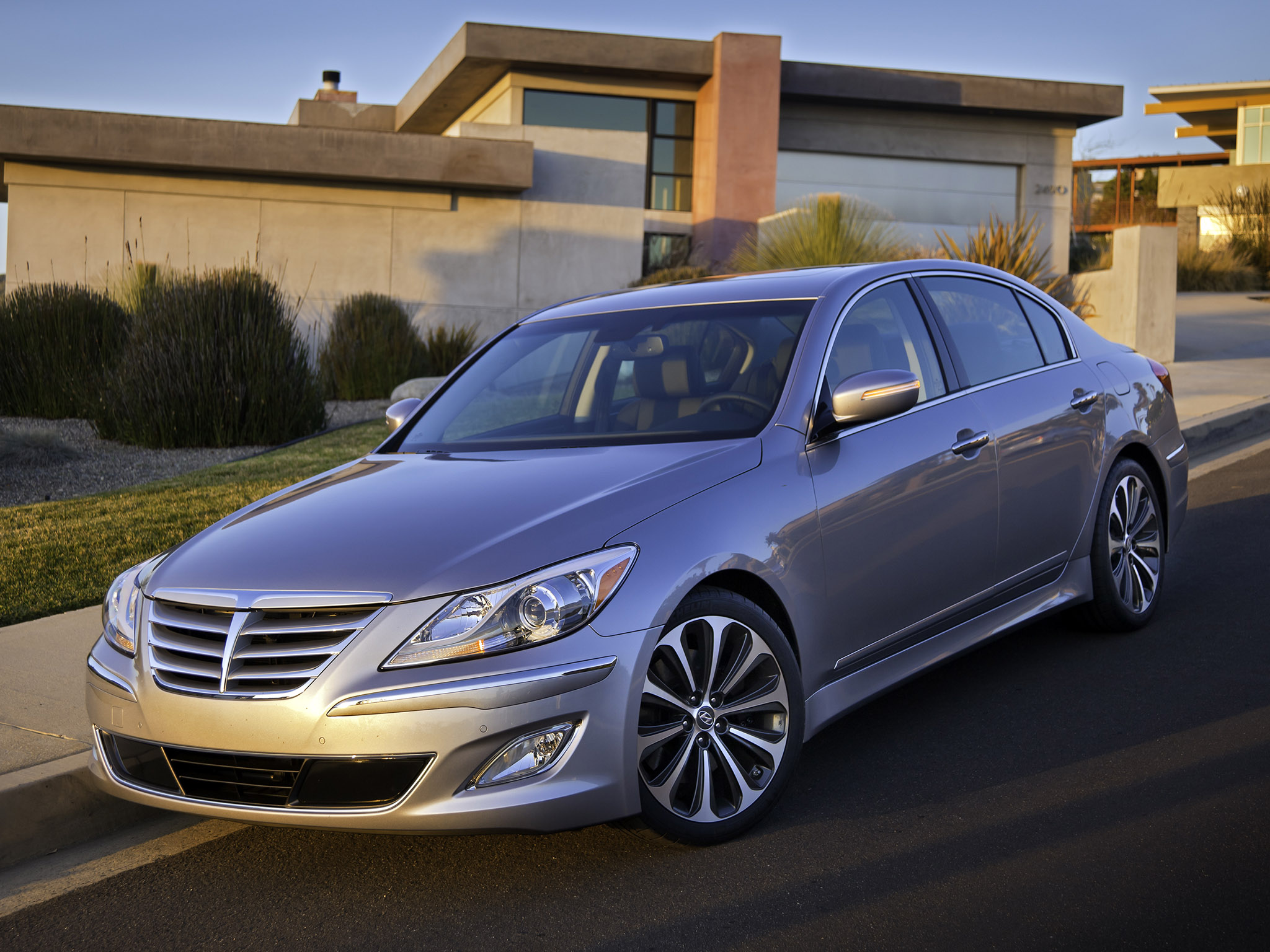 hyundai genesis 2012