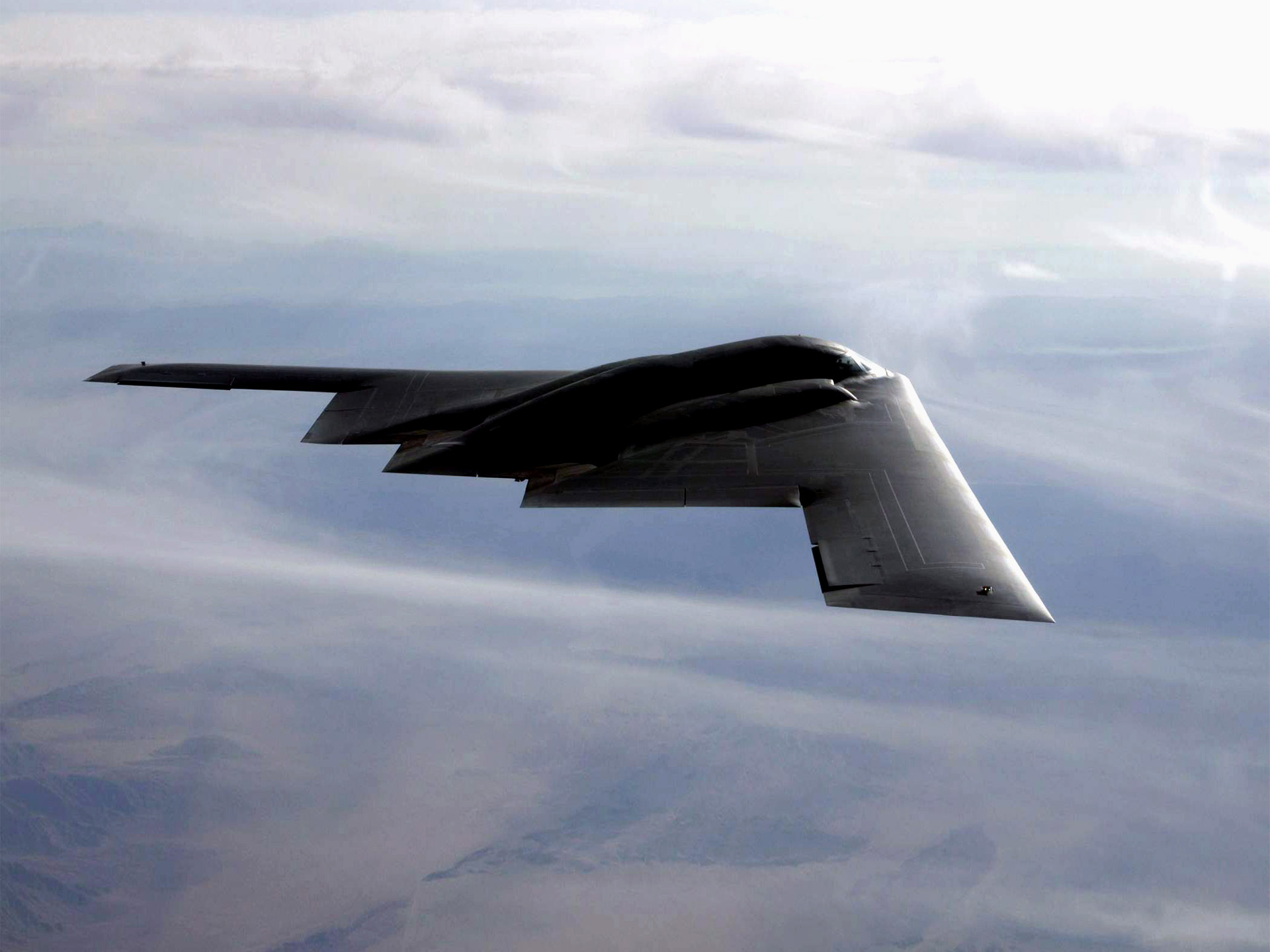 2 б 21. Стелс-бомбардировщик b-2. Стелс b2 самолет невидимка. B-2 Spirit Stealth Bomber. Бомбардировщик США b2.