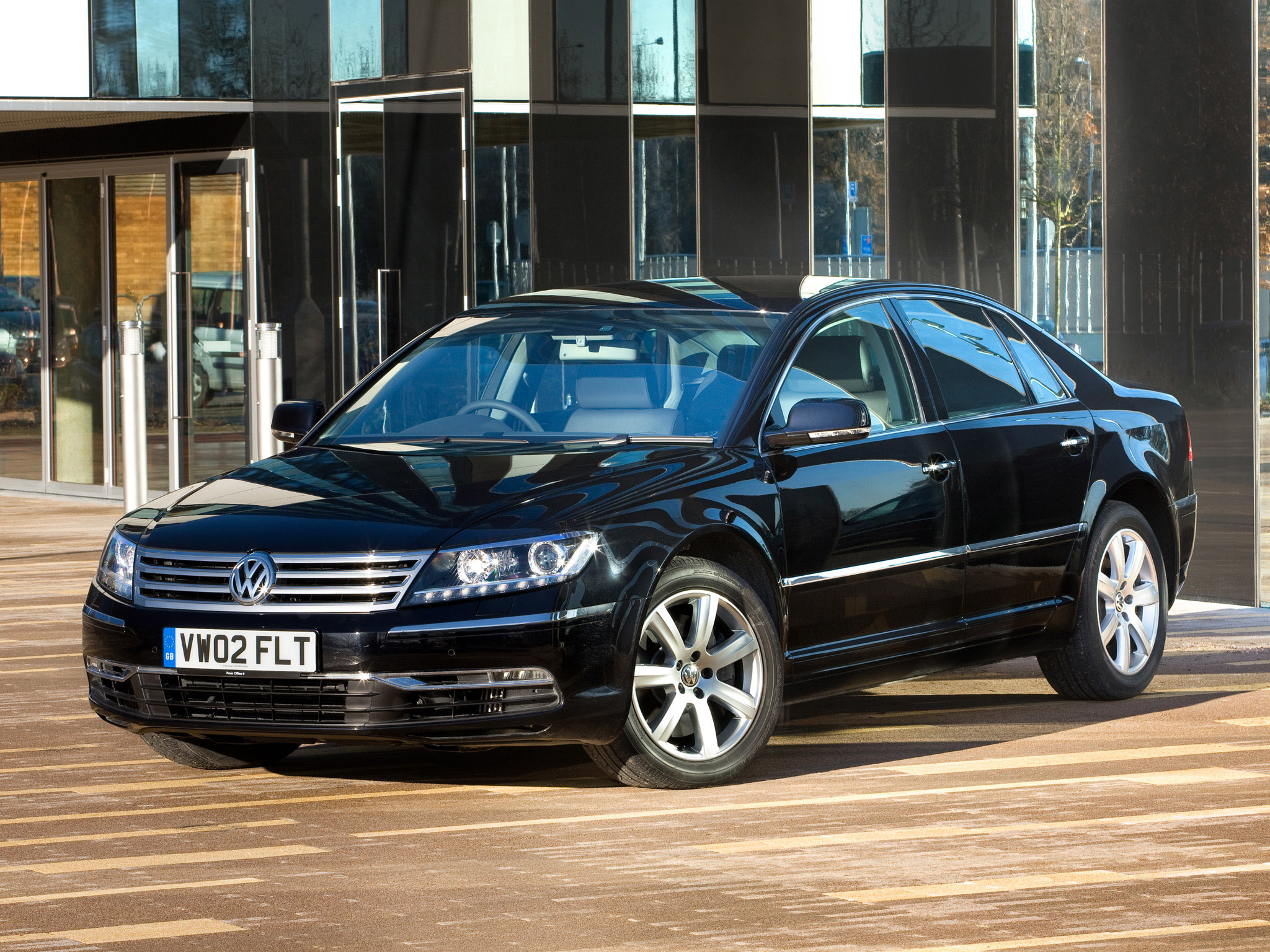 Фольксваген фаэтон. Фольксваген Фаэтон 2010. Фольксваген Phaeton 2020. VW Phaeton 2021.