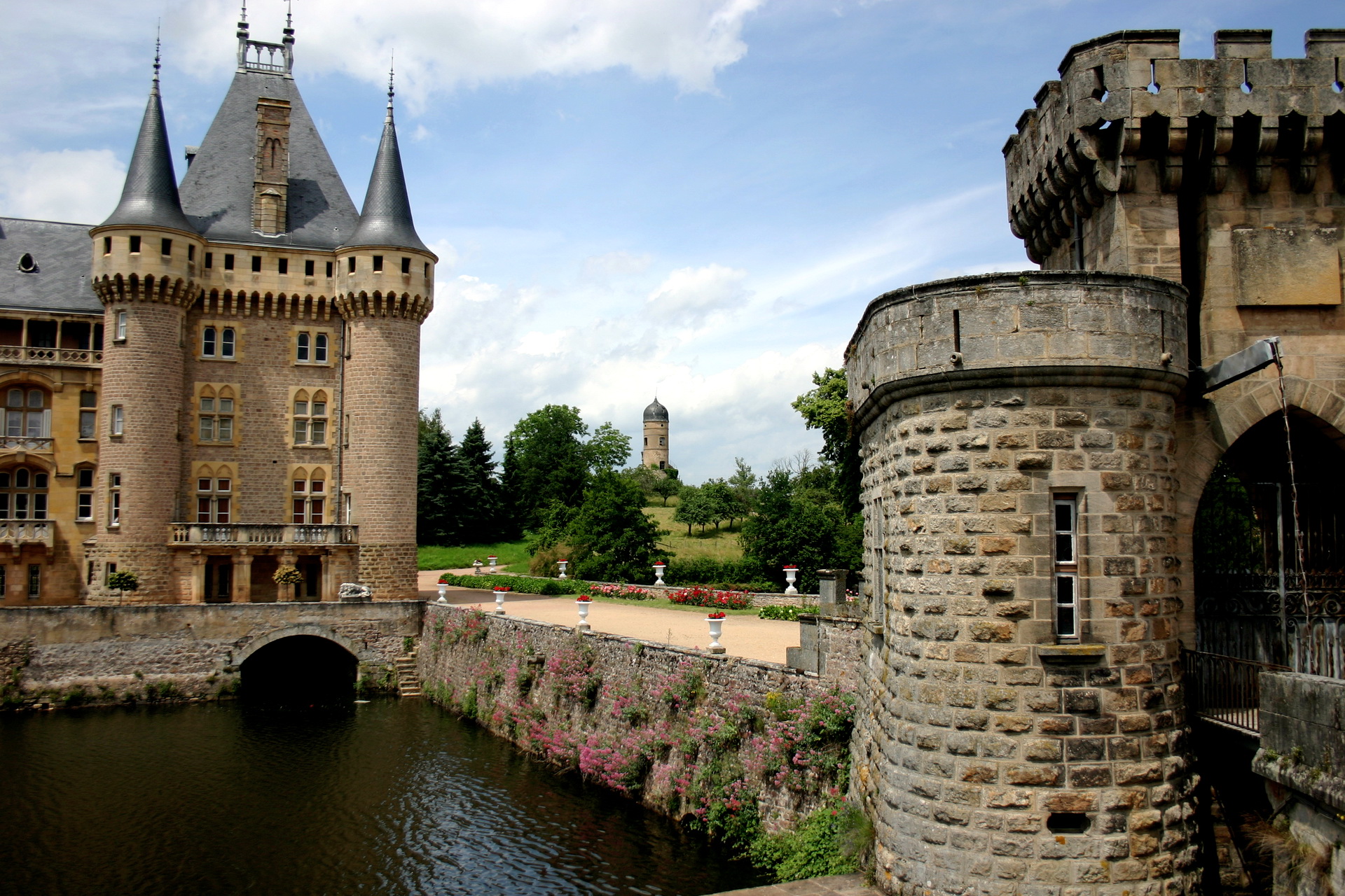 Замок la Clayette Франция