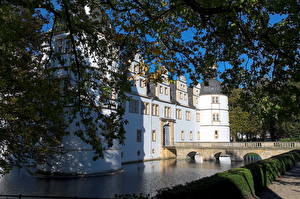 Картинки Замки Германия Castle Neuhaus