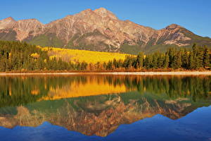 Фотография Парк Горы Рatricia lake Banff National Park Canadia