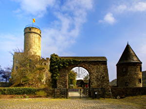 Картинки Замки Германия Burg Pyrmont город