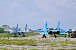 Фото Самолеты Истребители Су-27 Авиация
