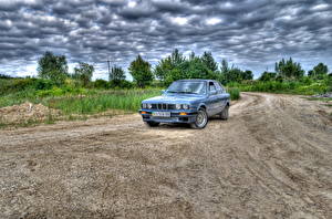 Фотографии BMW Небо Дороги Облака HDR машины